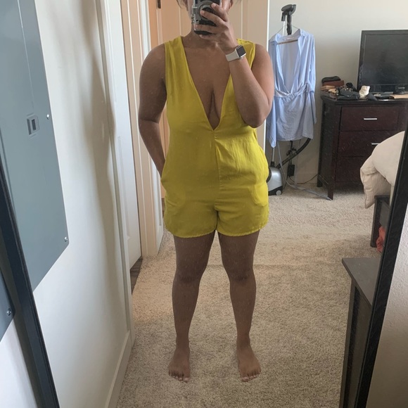Missguided gold coverup/romper - Picture 1 of 6